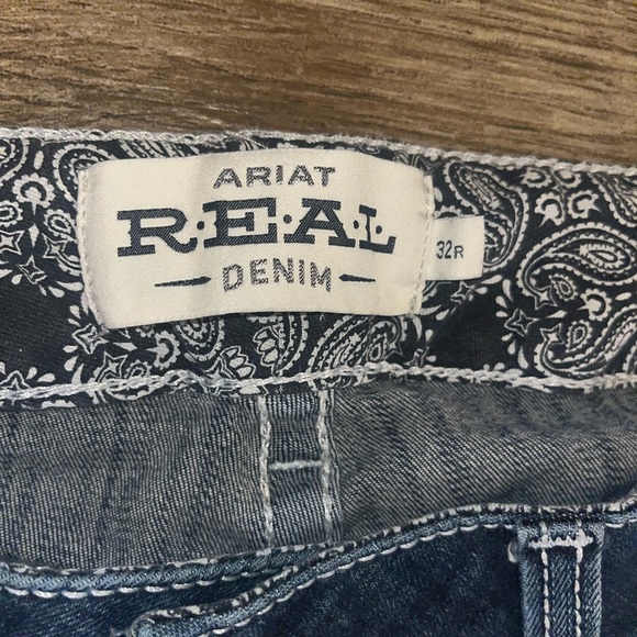 Ariat REAL women’s jeans - Picture 3 of 3